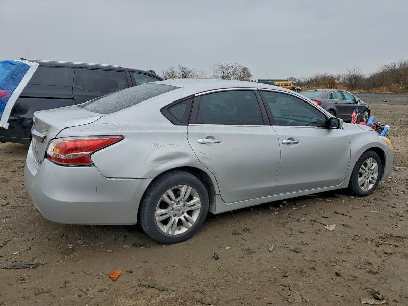 Photo 3 from auction – 2014 NISSAN ALTIMA 2.5 with VIN 1N4AL3AP3EC148356