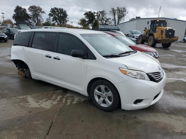 Photo 4 from auction – 2016 TOYOTA SIENNA with VIN 5TDZK3DC0GS690685