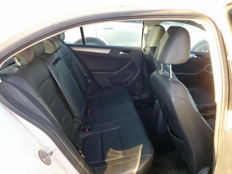 Photo 10 from auction – 2017 VOLKSWAGEN JETTA SE with VIN 3VWDB7AJ8HM218169