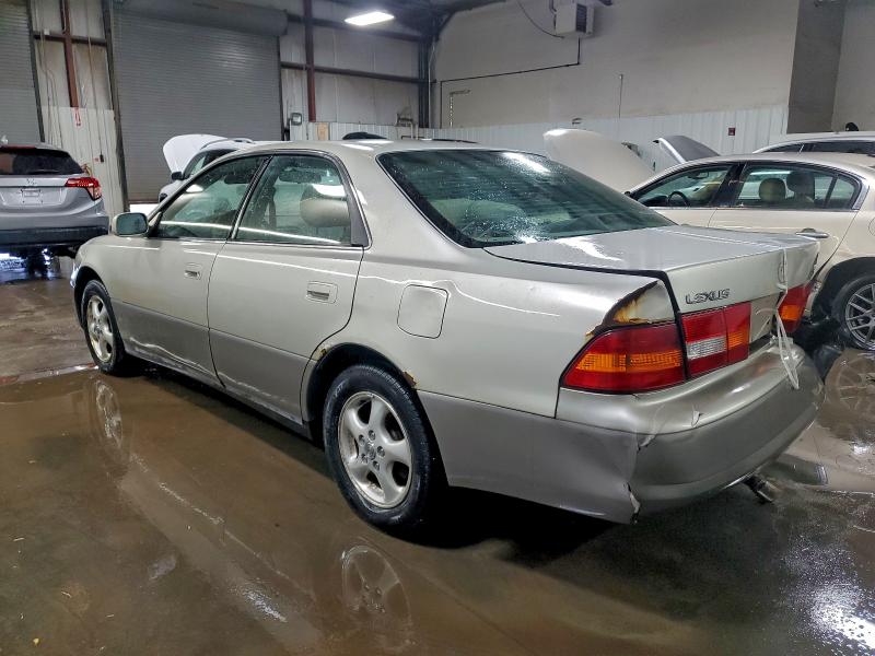 Photo 2 from auction – 1997 LEXUS ES 300 with VIN JT8BF22G4V5000248