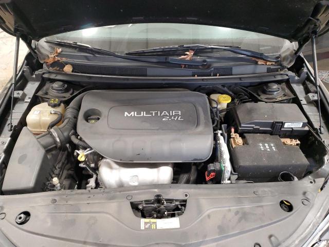 Photo 11 from auction – 2015 CHRYSLER 200 LIMITE with VIN 1C3CCCABXFN540008