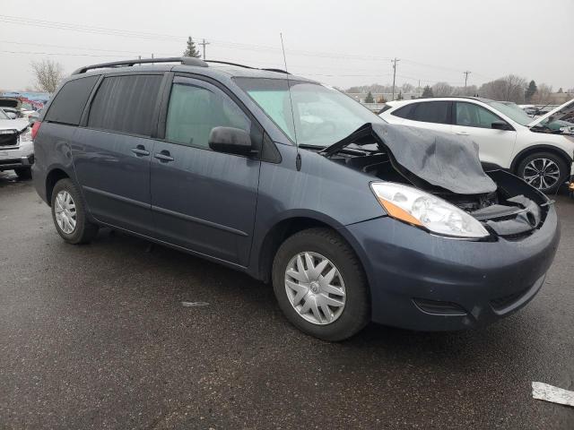 Photo 4 from auction – 2010 TOYOTA SIENNA CE with VIN 5TDKK4CC5AS325273