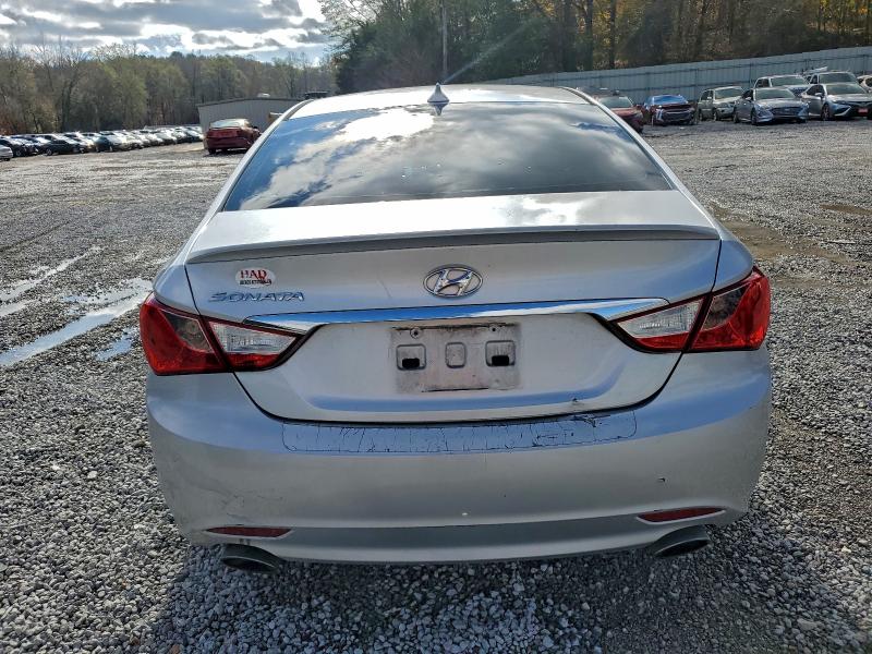Photo 6 from auction – 2012 HYUNDAI SONATA SE with VIN 5NPEC4AC1CH502438