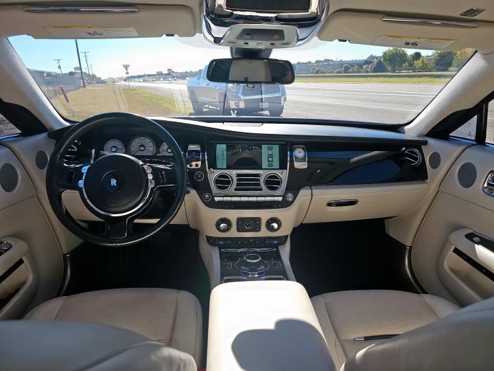 Photo 9 from auction – 2016 ROLLS-ROYCE WRAITH with VIN SCA665C58GUX86329