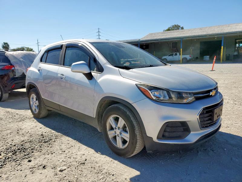 Photo 4 from auction – 2020 CHEVROLET TRAX LS with VIN 3GNCJKSB8LL177074
