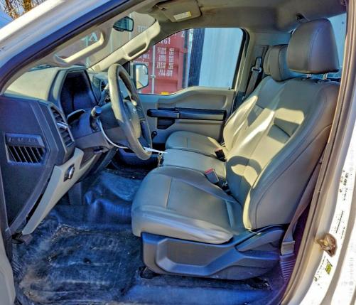 صورة رقم 7 من المزاد - 2016 FORD F150 مع VIN 1FTMF1CF5GKF86215
