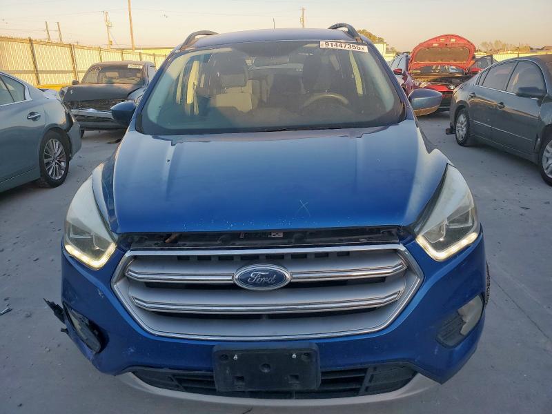 Photo 5 from auction – 2017 FORD ESCAPE SE with VIN 1FMCU0GD7HUA68404