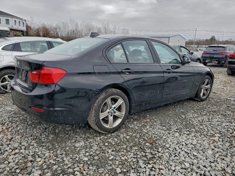 Foto 3 de la subasta – 2013 BMW 328 XI con VIN WBA3B3G55DNP38540