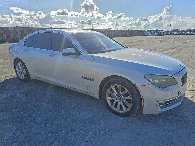 Photo 4 from auction – 2015 BMW 740 I with VIN WBAYA6C55FD826867
