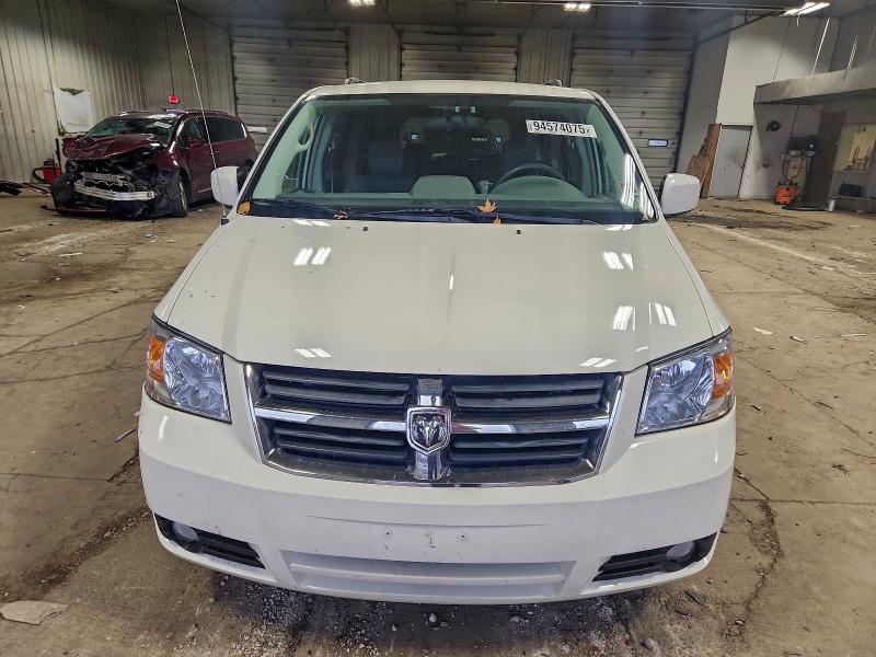 Foto 5 de la subasta – 2010 DODGE GRAND CARA con VIN 2D4RN5D15AR172933