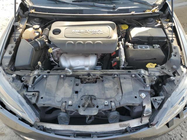 Photo 11 from auction – 2015 CHRYSLER 200 LIMITE with VIN 1C3CCCAB9FN586462