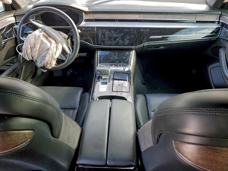 Photo 8 from auction – 2019 AUDI A8 L with VIN WAU8DAF86KN006849