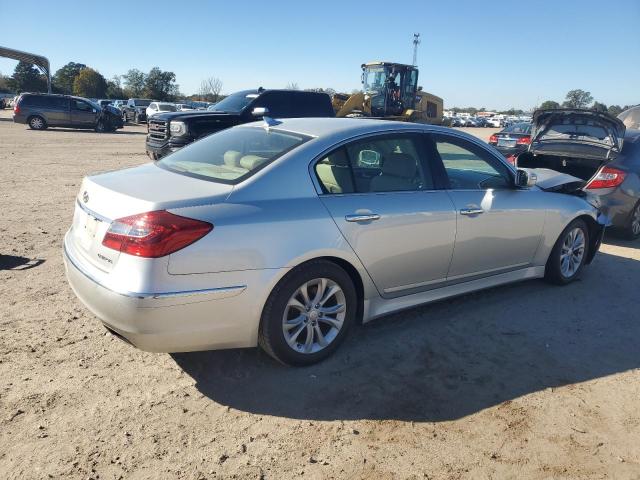 Photo 3 from auction – 2012 HYUNDAI GENESIS 3. with VIN KMHGC4DD4CU176357