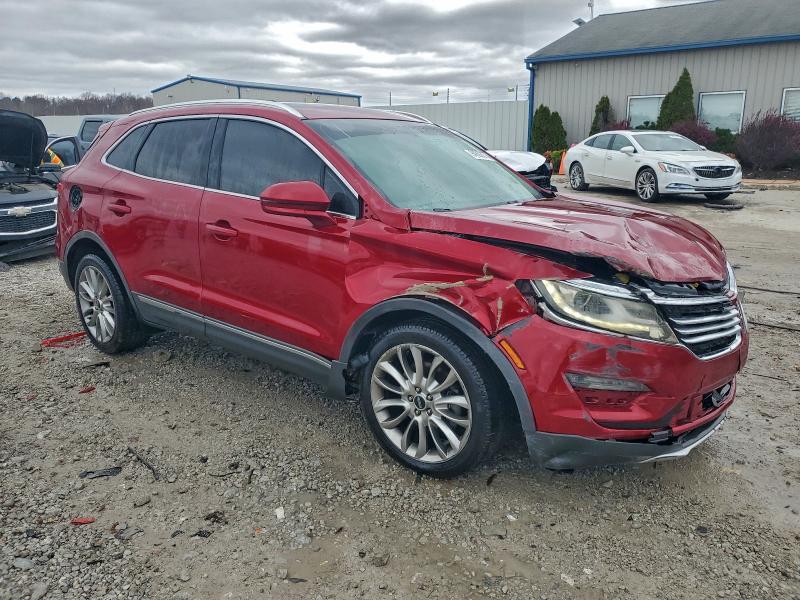Photo 4 from auction – 2017 LINCOLN MKC RESERV with VIN 5LMCJ3C98HUL27667