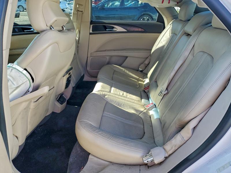 Photo 10 from auction – 2017 LINCOLN MKZ RESERV with VIN 3LN6L5EC1HR643563