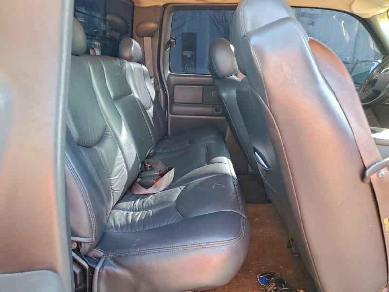 Photo 10 from auction – 2003 GMC NEW SIERRA with VIN 2GTEC19T631282329