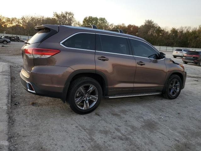 Photo 3 from auction – 2019 TOYOTA HIGHLANDER with VIN 5TDDZRFH6KS943891