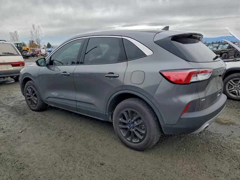 Photo 2 from auction – 2022 FORD ESCAPE SE with VIN 1FMCU0G63NUB83398