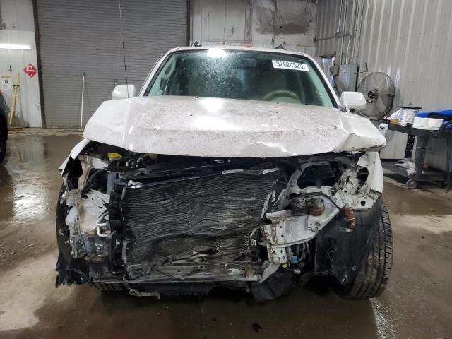 Photo 5 from auction – 2010 FORD ESCAPE with VIN 1FMCU0EG3AKD05307