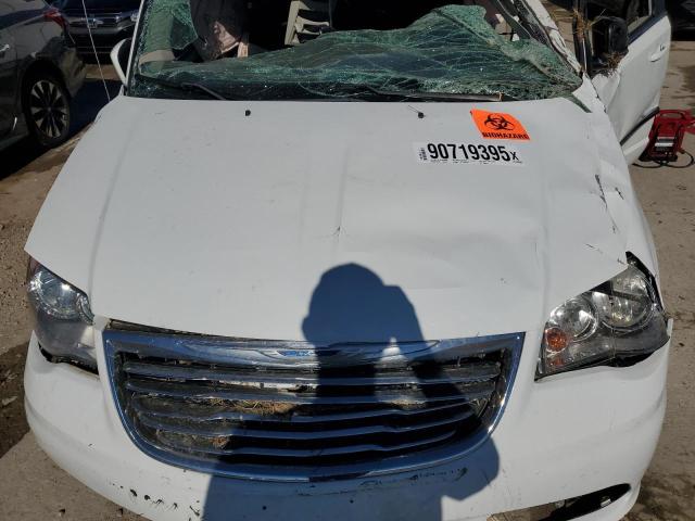 Photo 12 from auction – 2016 CHRYSLER TOWN & COU with VIN 2C4RC1BG7GR289019