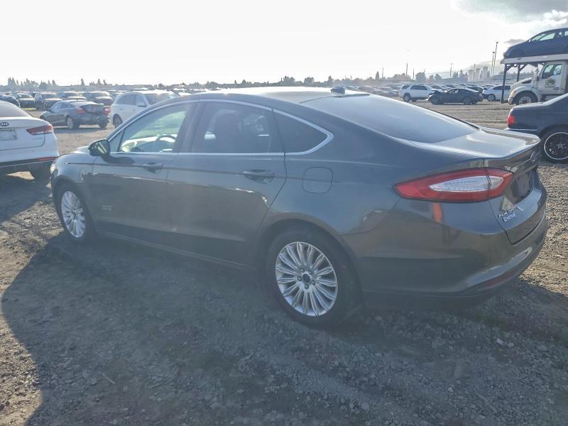 Photo 2 from auction – 2016 FORD FUSION SE with VIN 3FA6P0PU0GR225033