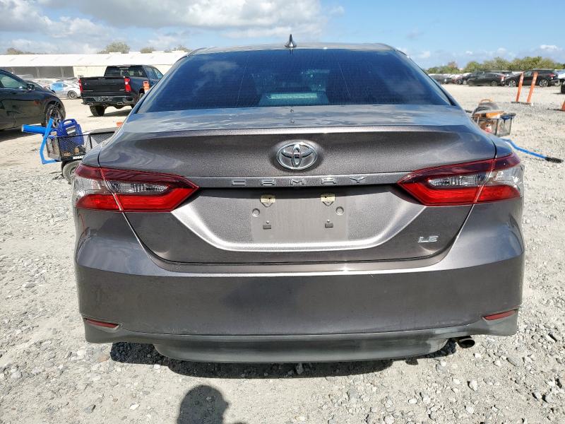 Photo 6 from auction – 2022 TOYOTA CAMRY LE with VIN 4T1C11AK0NU656727