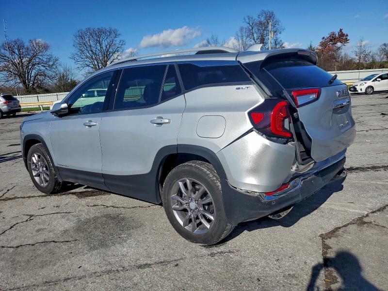 Photo 2 from auction – 2022 GMC TERRAIN SL with VIN 3GKALVEV8NL265776