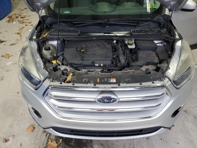 Photo 12 from auction – 2018 FORD ESCAPE SE with VIN 1FMCU9GD3JUC10631