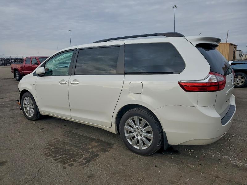 Photo 2 from auction – 2017 TOYOTA SIENNA XLE with VIN 5TDDZ3DC3HS175669
