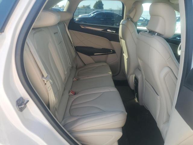 Photo 11 from auction – 2017 LINCOLN MKC PREMIE with VIN 5LMCJ1C93HUL45899