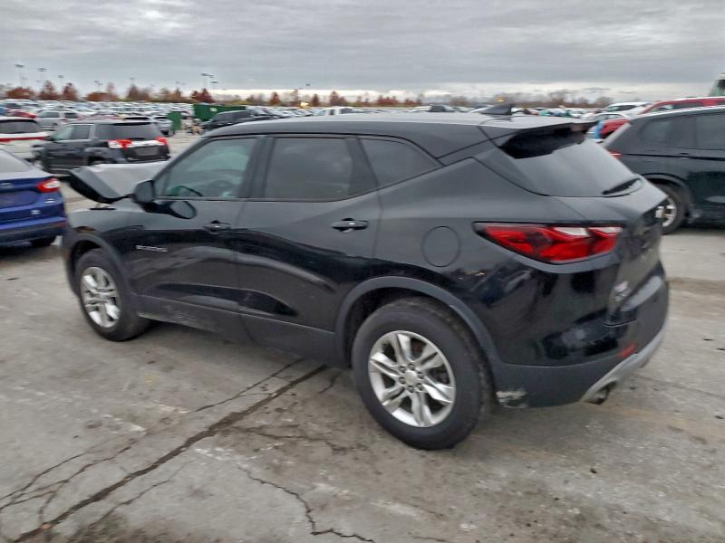 Photo 2 from auction – 2019 CHEVROLET BLAZER with VIN 3GNKBBRA5KS570413