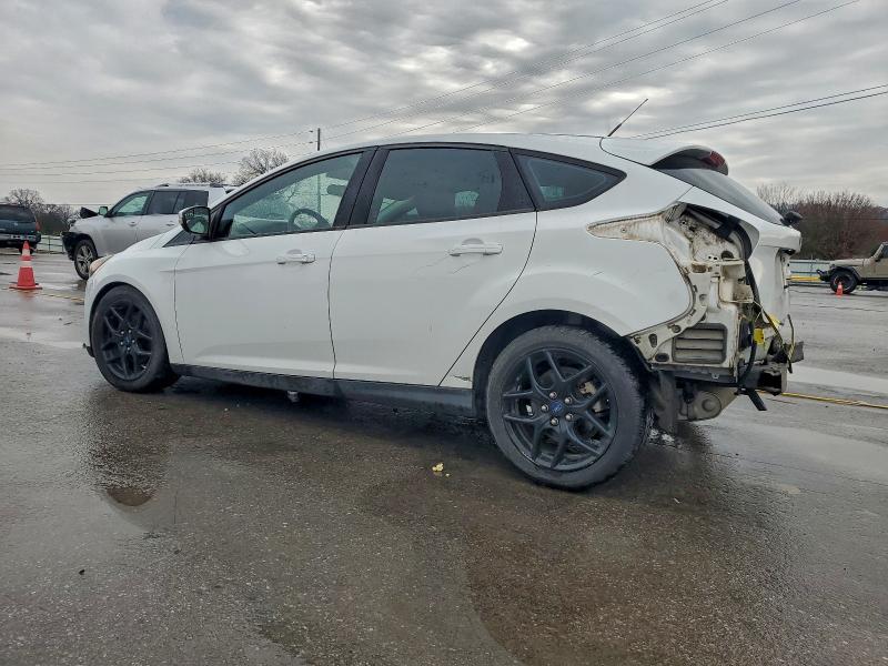 Photo 2 from auction – 2016 FORD FOCUS SE with VIN 1FADP3K20GL218077