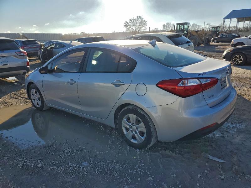 Photo 2 from auction – 2016 KIA FORTE LX with VIN KNAFK4A68G5532864