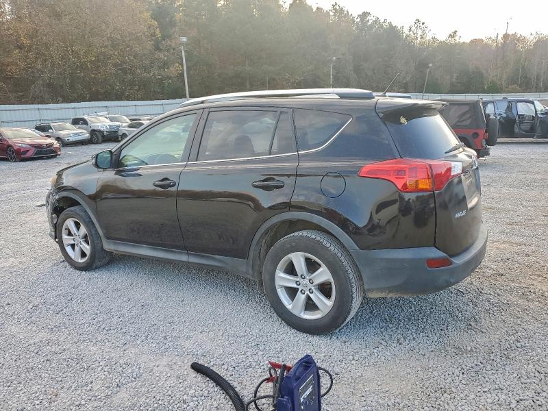 Photo 2 from auction – 2014 TOYOTA RAV4 XLE with VIN 2T3RFREV3EW129383
