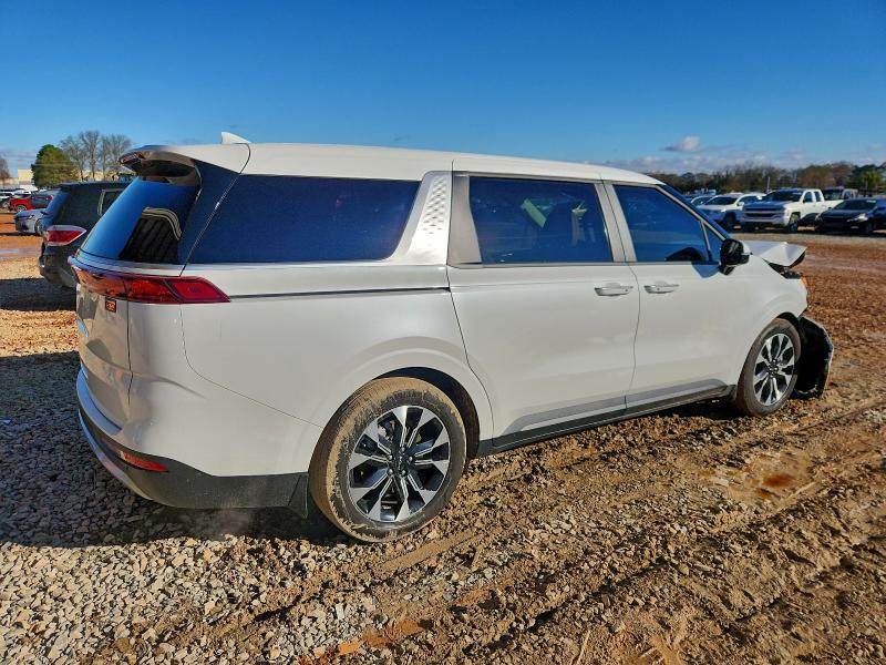 Photo 3 from auction – 2024 KIA CARNIVAL E with VIN KNDNC5H37R6433060