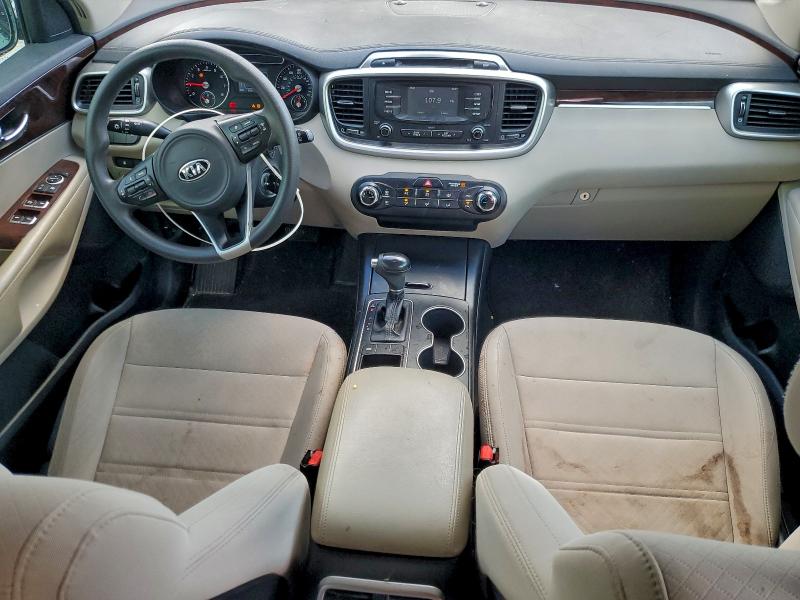 Photo 8 from auction – 2017 KIA SORENTO LX with VIN 5XYPG4A33HG245150