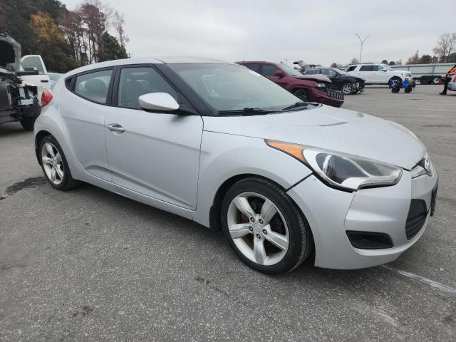 Photo 4 from auction – 2012 HYUNDAI VELOSTER with VIN KMHTC6AD7CU080639