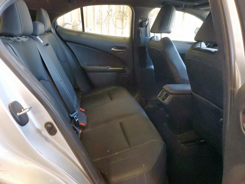 Photo 11 from auction – 2020 LEXUS UX with VIN JTHP3JBHXL2031164