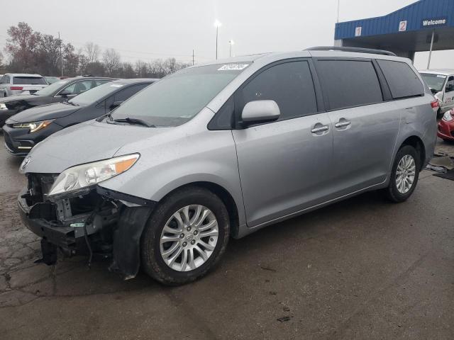 صورة رقم 1 من المزاد - 2011 TOYOTA SIENNA XLE مع VIN 5TDYK3DC5BS014527