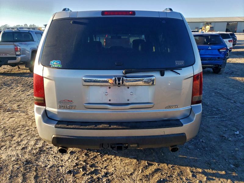Photo 6 from auction – 2011 HONDA PILOT EXLN with VIN 5FNYF4H72BB005277