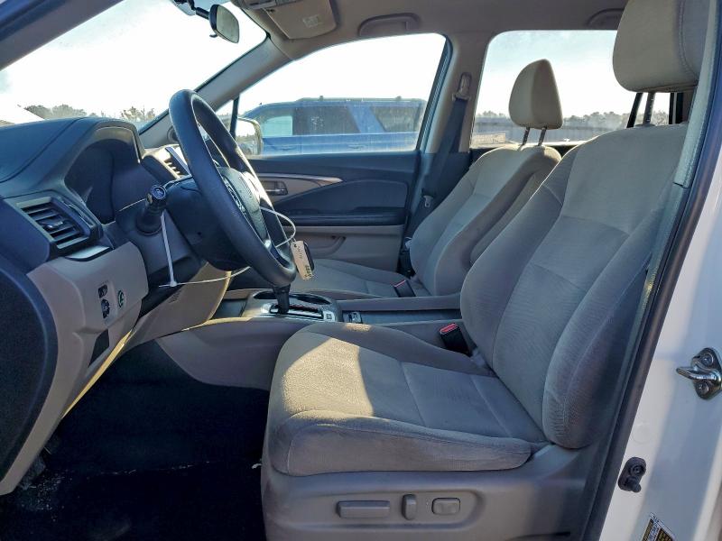 Photo 7 from auction – 2016 HONDA PILOT EX with VIN 5FNYF6H35GB015611