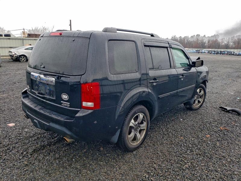 Photo 3 from auction – 2015 HONDA PILOT SE with VIN 5FNYF4H32FB059388