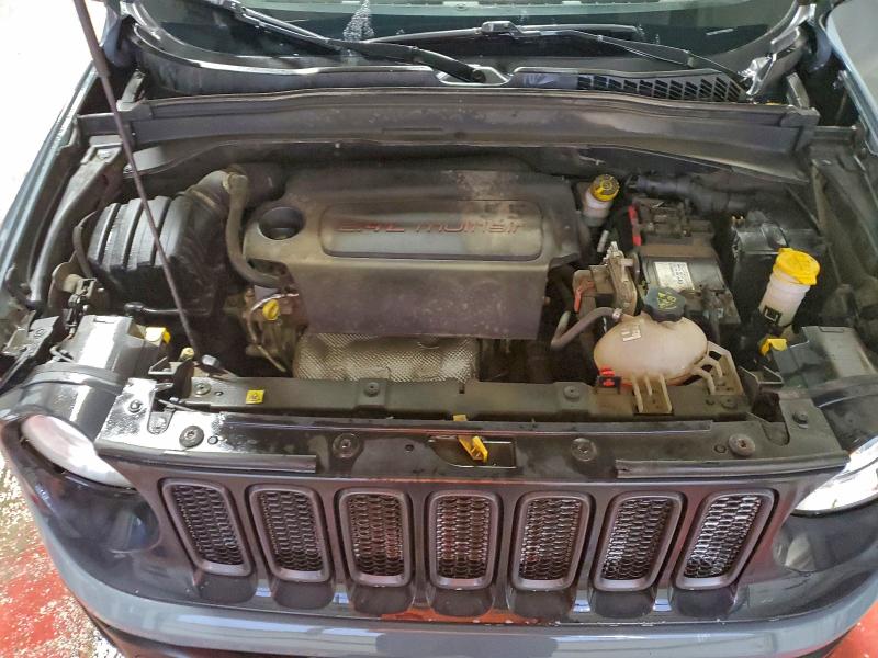 Photo 12 from auction – 2015 JEEP RENEGADE with VIN ZACCJBCT7FPB43302