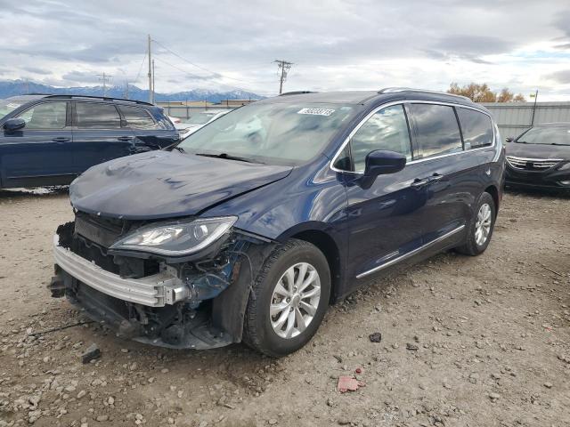 CHRYSLER PACIFICA T 2018 with VIN 2C4RC1BG6JR262367 - Photo from auction