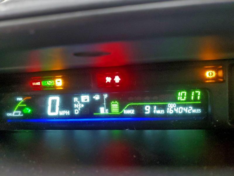 Photo 9 from auction – 2014 TOYOTA PRIUS V with VIN JTDZN3EU8E3367336