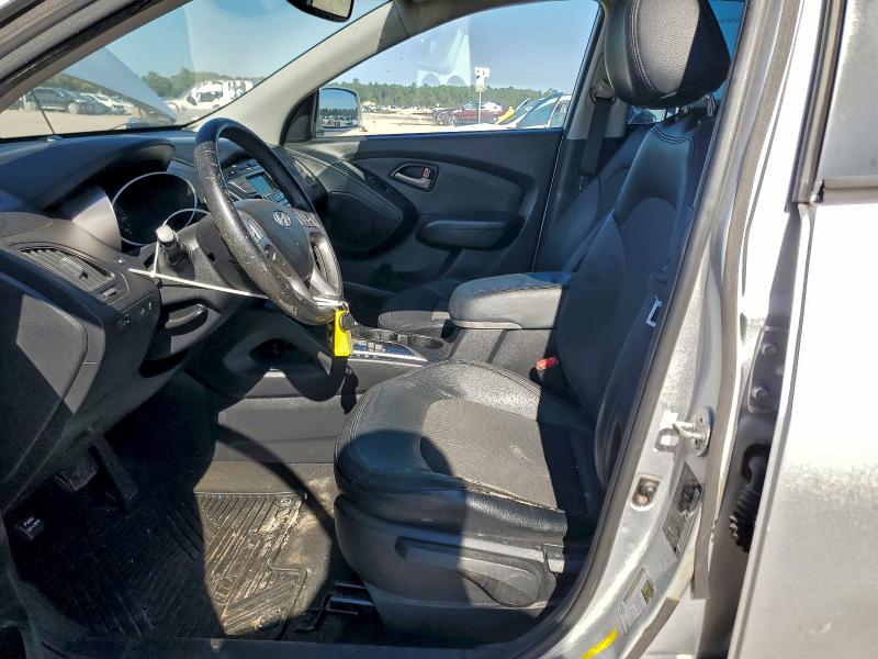 Photo 7 from auction – 2011 HYUNDAI TUCSON with VIN KM8JU3AC0BU279198