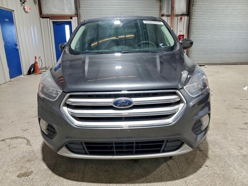 Photo 5 from auction – 2019 FORD ESCAPE SE with VIN 1FMCU9GD2KUB33185
