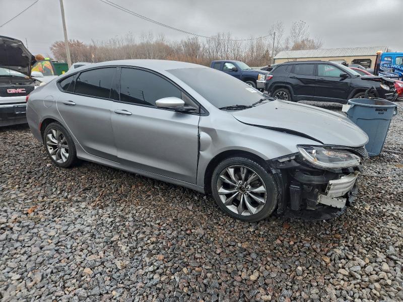 Photo 4 from auction – 2015 CHRYSLER 200 S with VIN 1C3CCCBB1FN552837