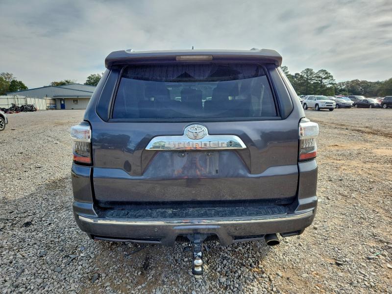 Photo 6 from auction – 2017 TOYOTA 4RUNNER SR with VIN JTEZU5JR8H5154892