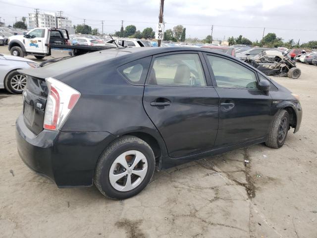 Photo 3 from auction – 2013 TOYOTA PRIUS with VIN JTDKN3DU6D5692184